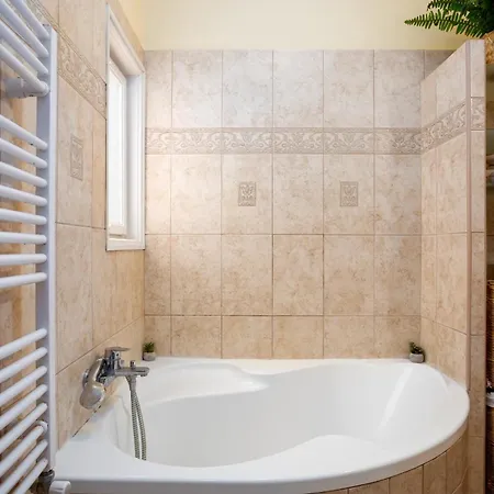 Balzac Apartament *